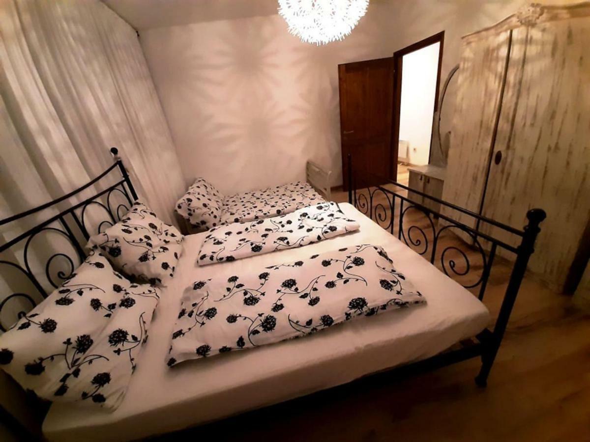 2 Bedroom Apartment Near Heroes Square بودابست المظهر الخارجي الصورة